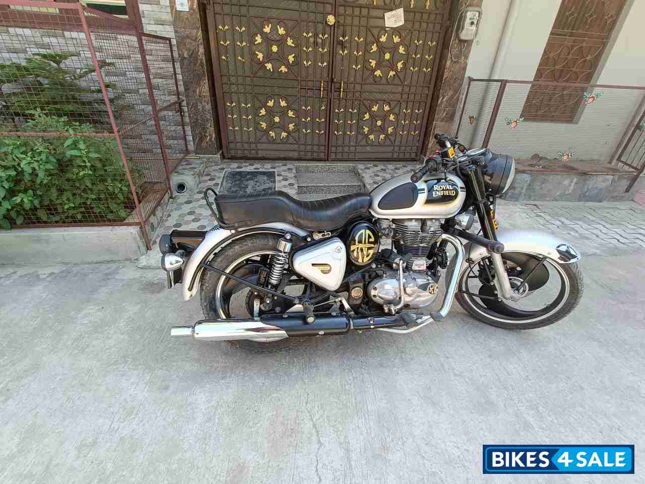 Royal Enfield Classic 350