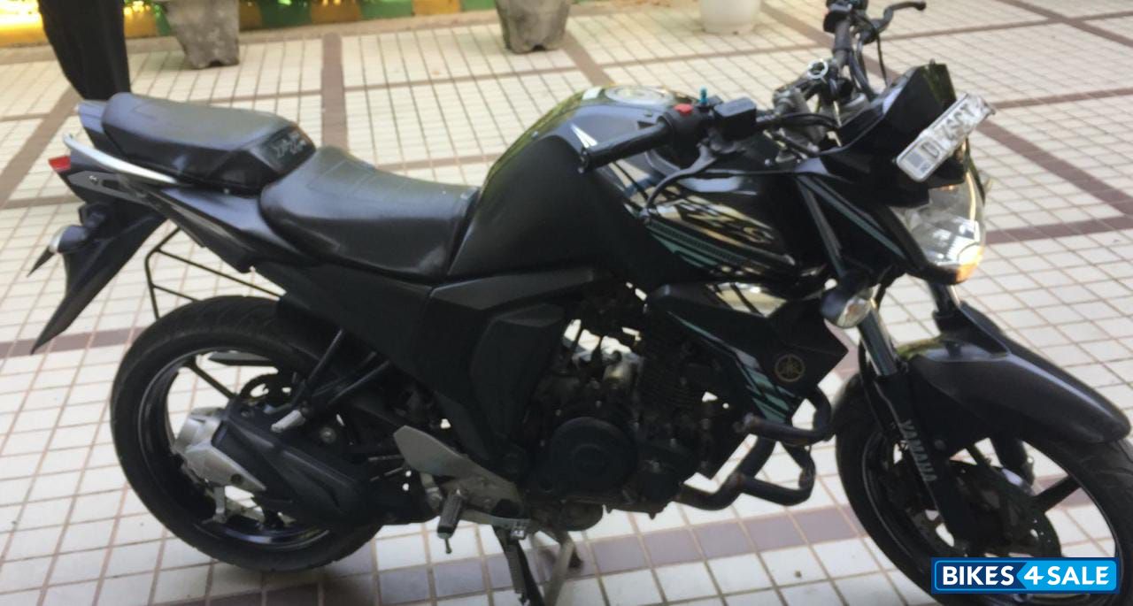 Yamaha FZ1