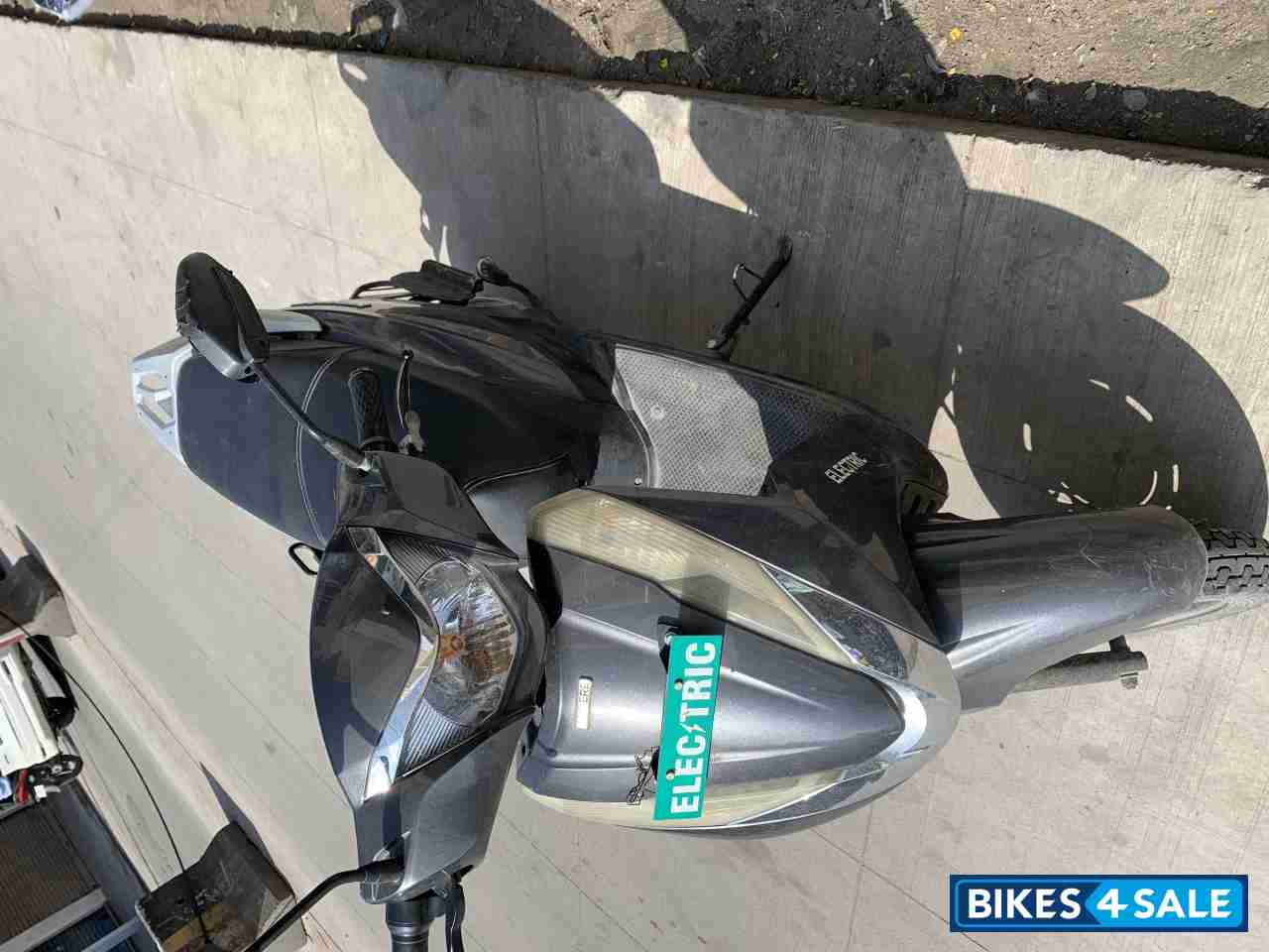 Grey Ampere Magnus Pro