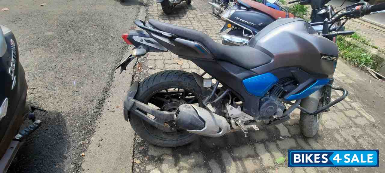 Yamaha FZ-S FI V3 BS6