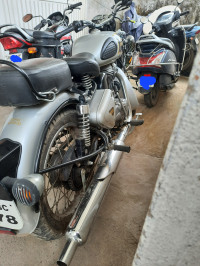 Silver Royal Enfield Classic 350