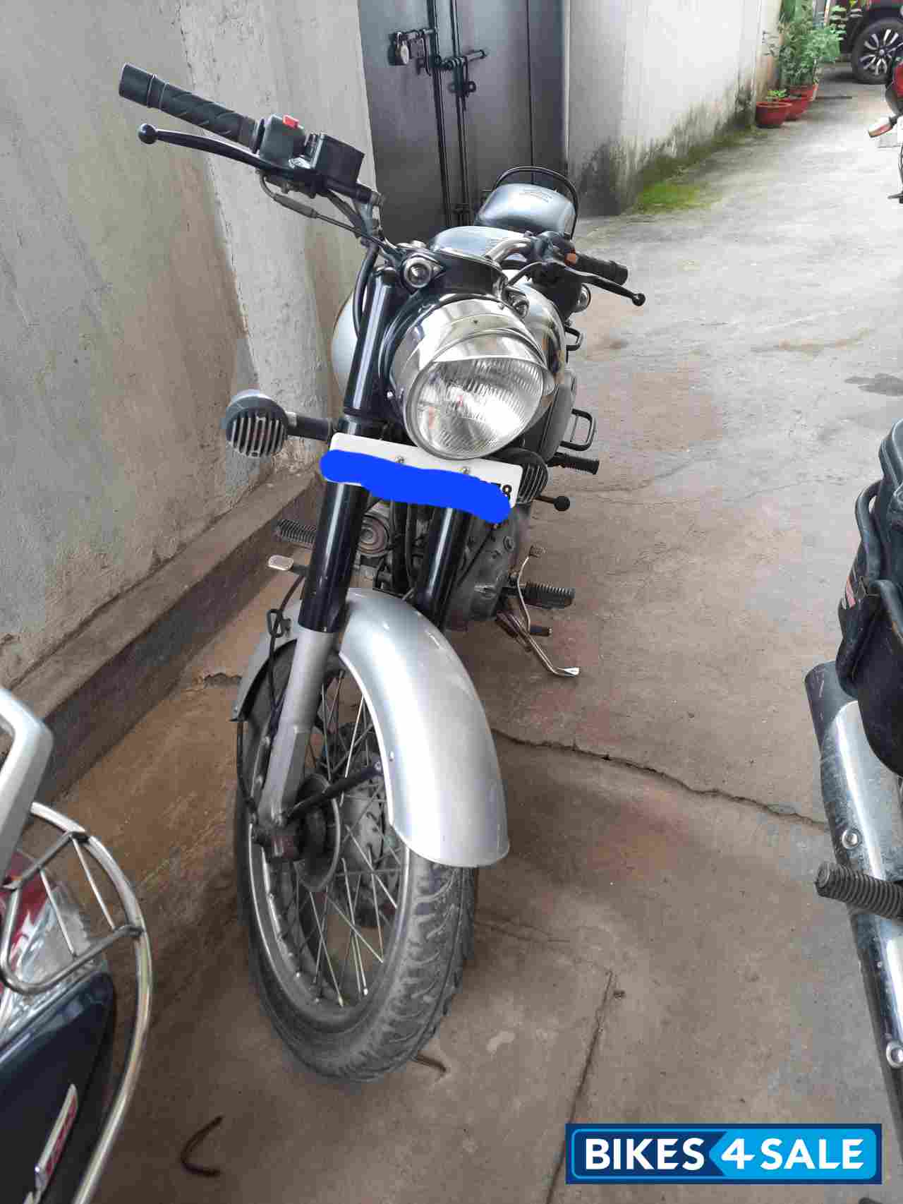 Silver Royal Enfield Classic 350