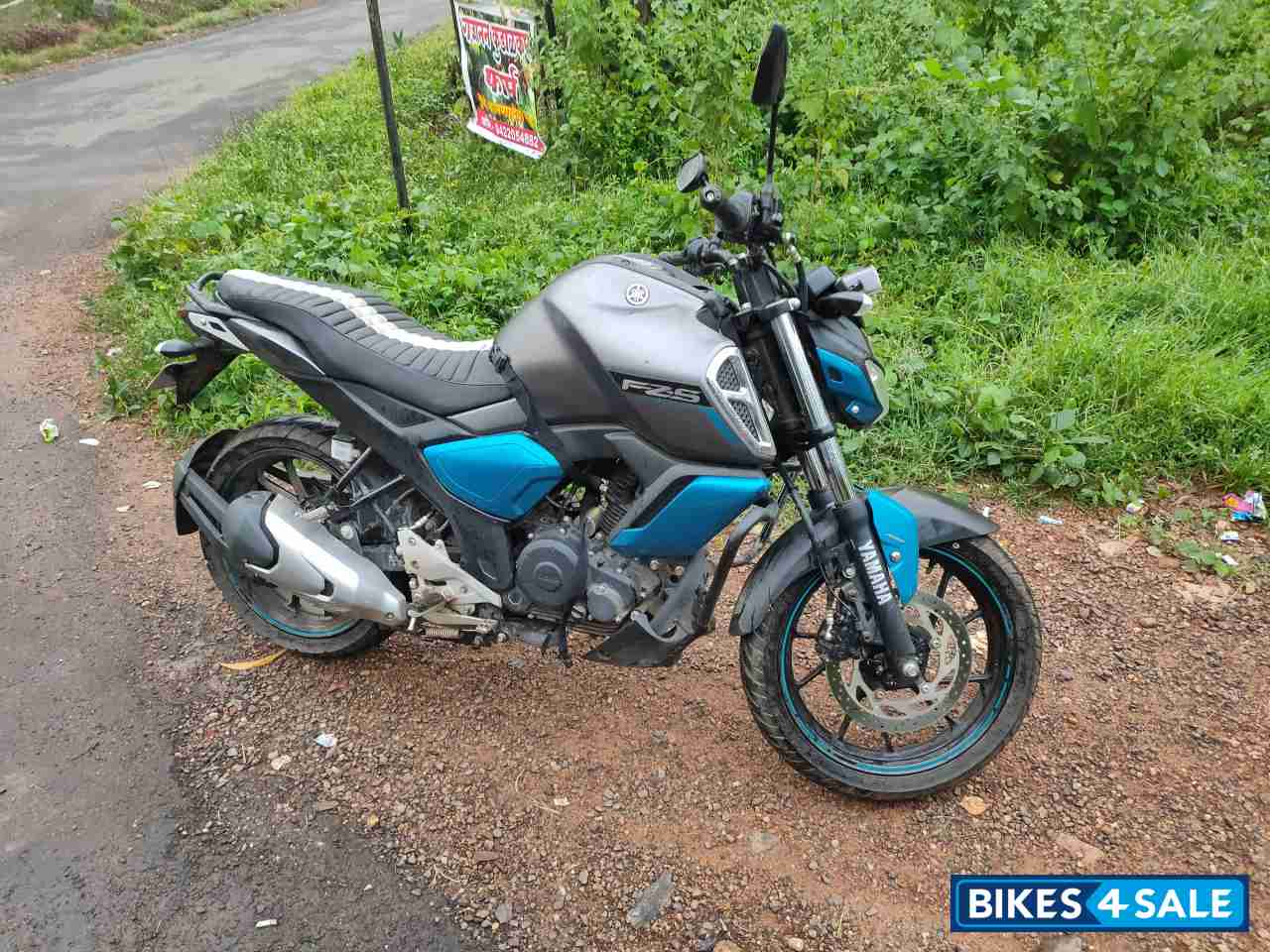 Cyan Blue & Grey Yamaha FZ-S FI V3