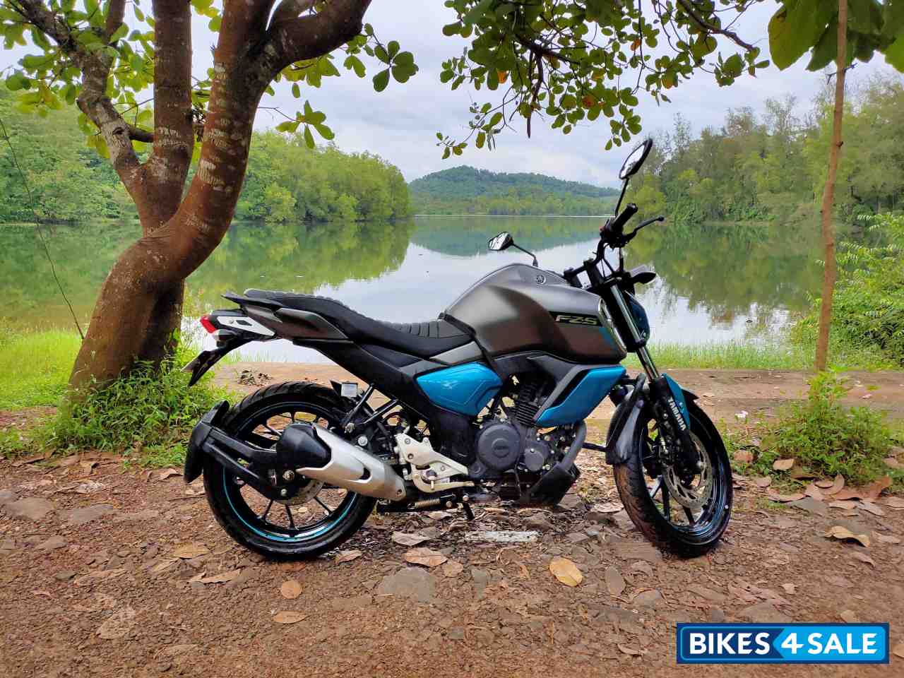 Cyan Blue & Grey Yamaha FZ-S FI V3