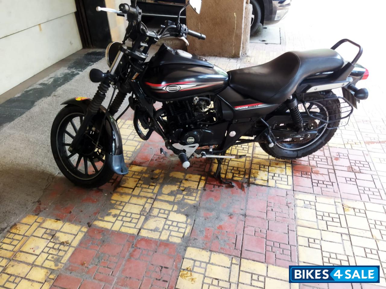 Bajaj Avenger Street 220