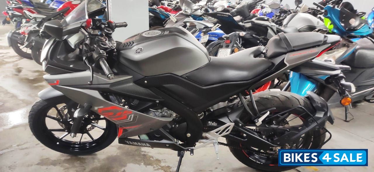 Yamaha YZF R15 V3 BS6