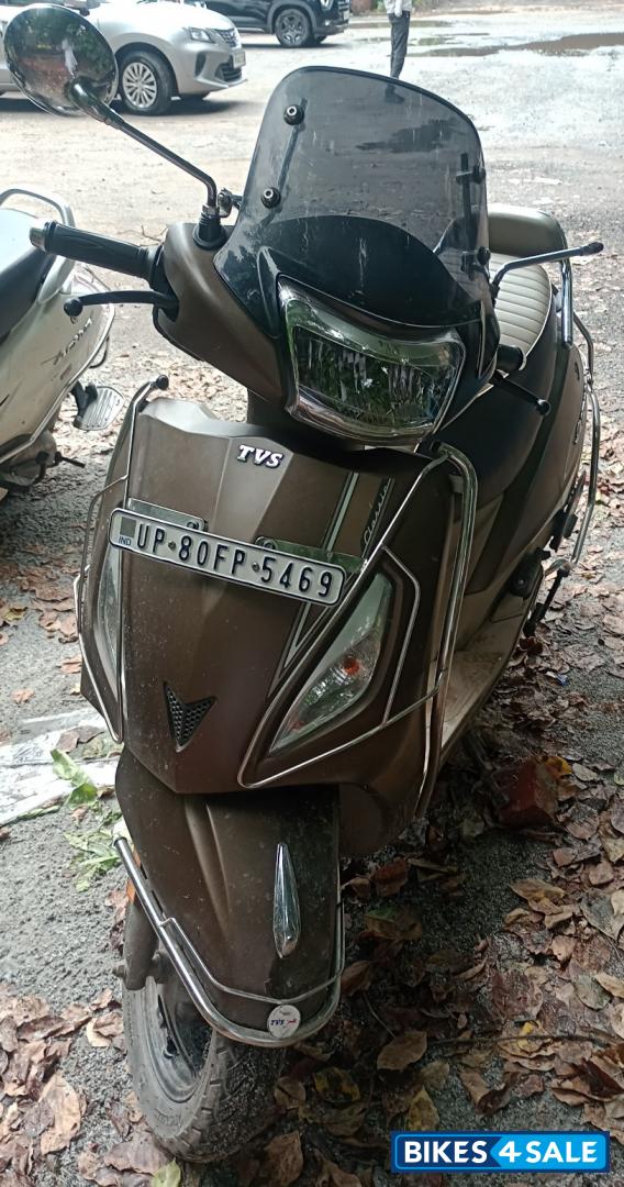 Brown TVS Jupiter Classic BS6 Brown TVS Jupiter Classic BS6