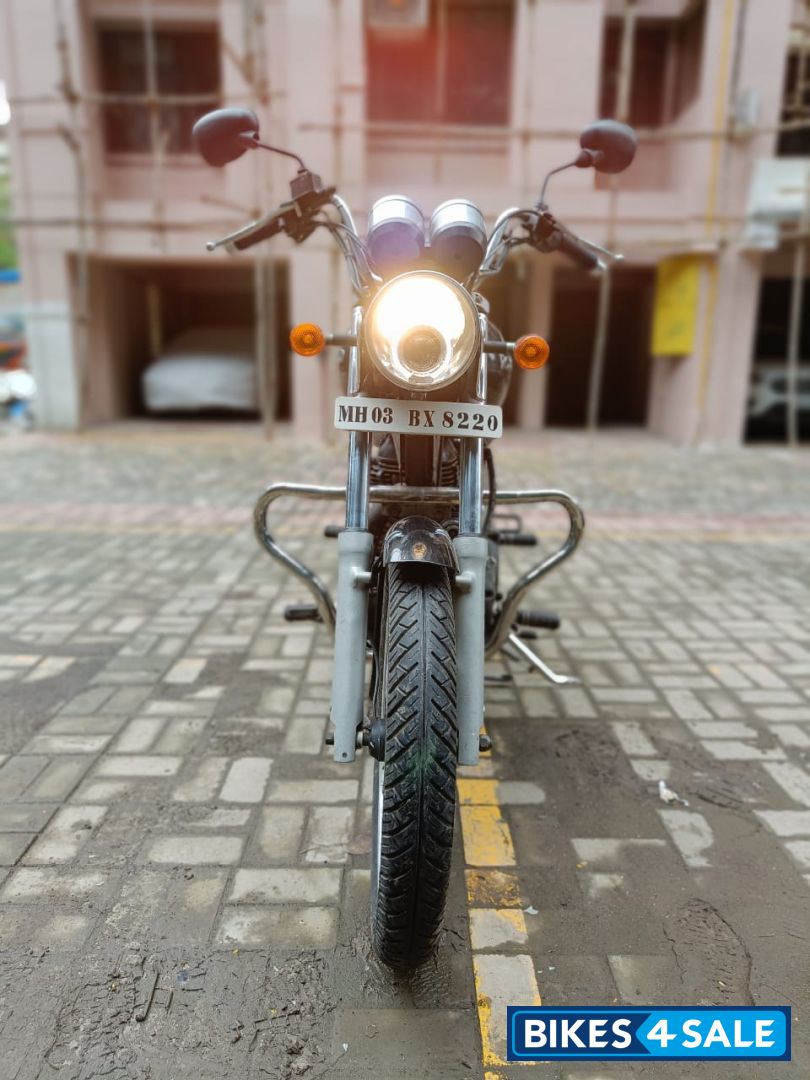 Black Royal Enfield Thunderbird 500