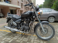 Black Royal Enfield Thunderbird 500
