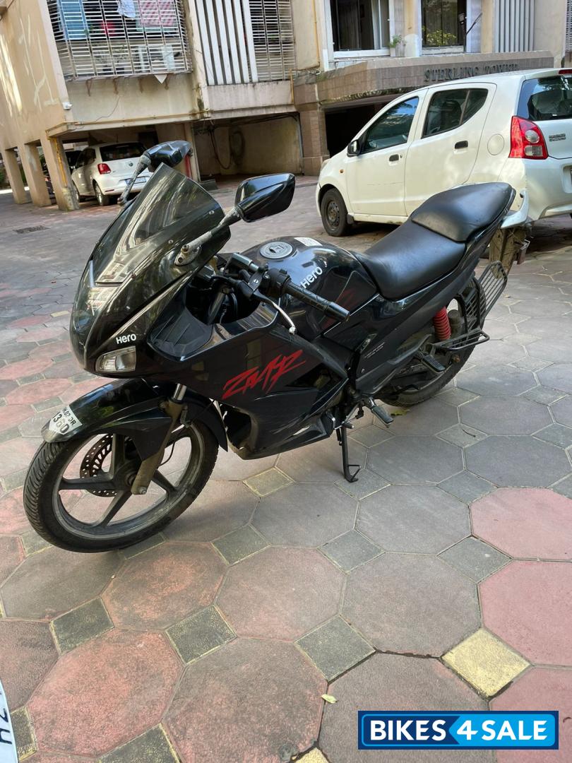 Black Hero Karizma ZMR