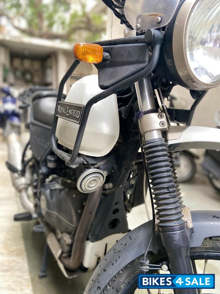 White Snow Royal Enfield Himalayan