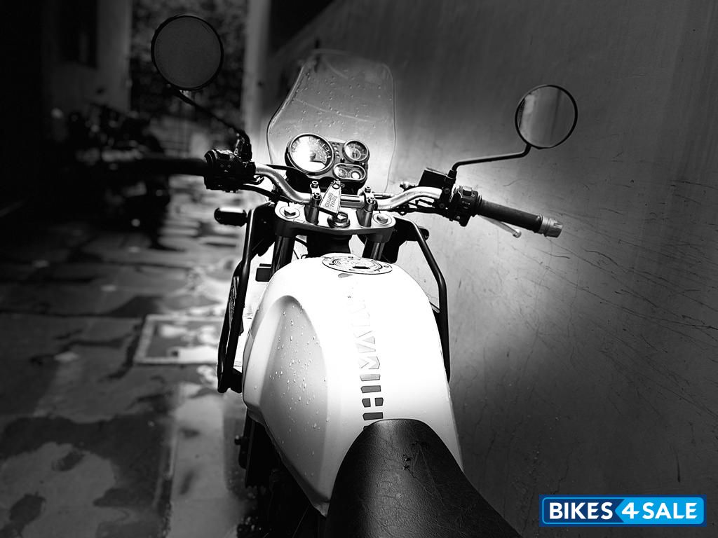 White Snow Royal Enfield Himalayan