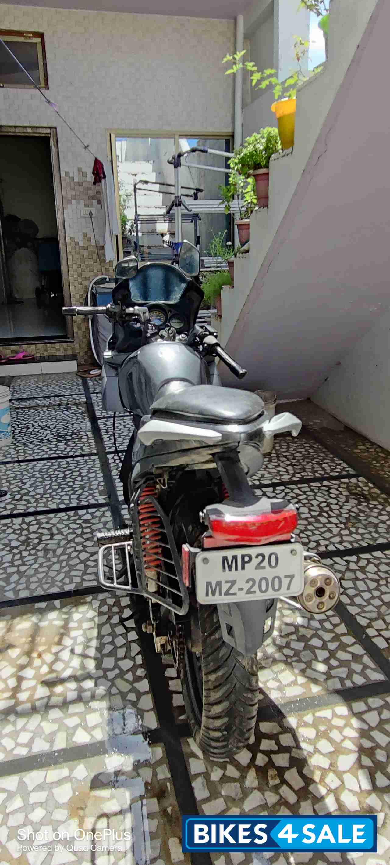 Silver Hero Karizma R