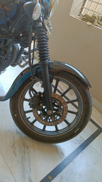 Blue Bajaj Avenger Street 150