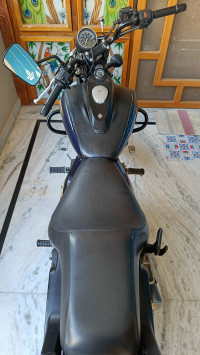 Blue Bajaj Avenger Street 150