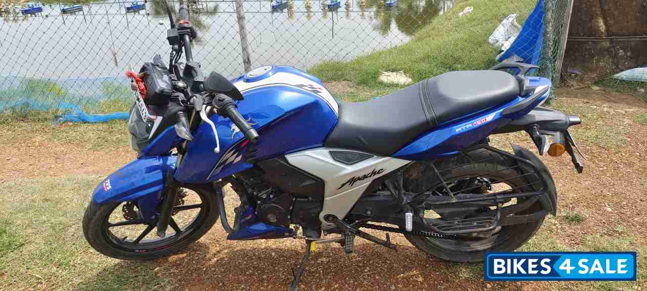TVS Apache RTR 160 4V