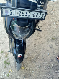 Mate Black TVS Apache RTR 160 4V Special Edition