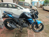 Blue Yamaha FZ-S FI V2