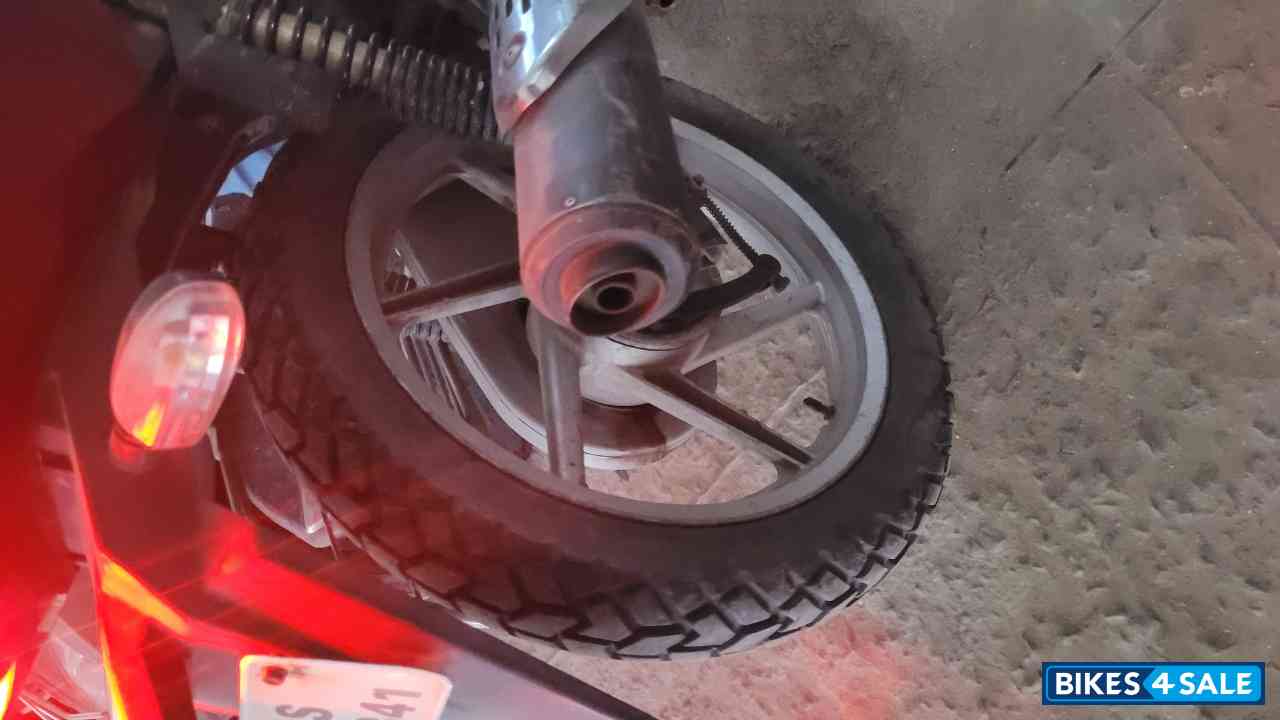 Red Bajaj Pulsar 150 DTSi Red Bajaj Pulsar 150 DTSi