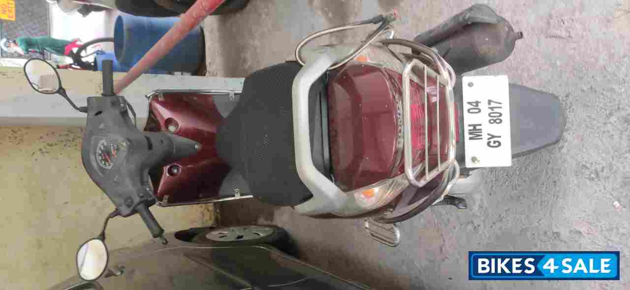 Red Honda Aviator Red Honda Aviator