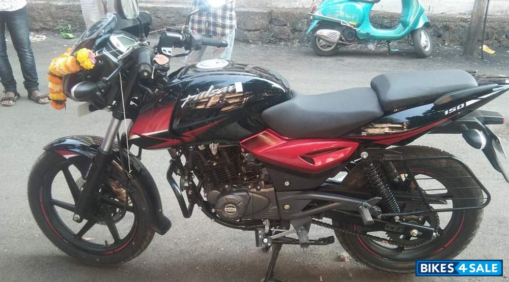 Neo Red And Black Bajaj Pulsar 150