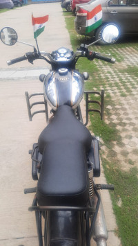 Royal Enfield Bullet Machismo A350