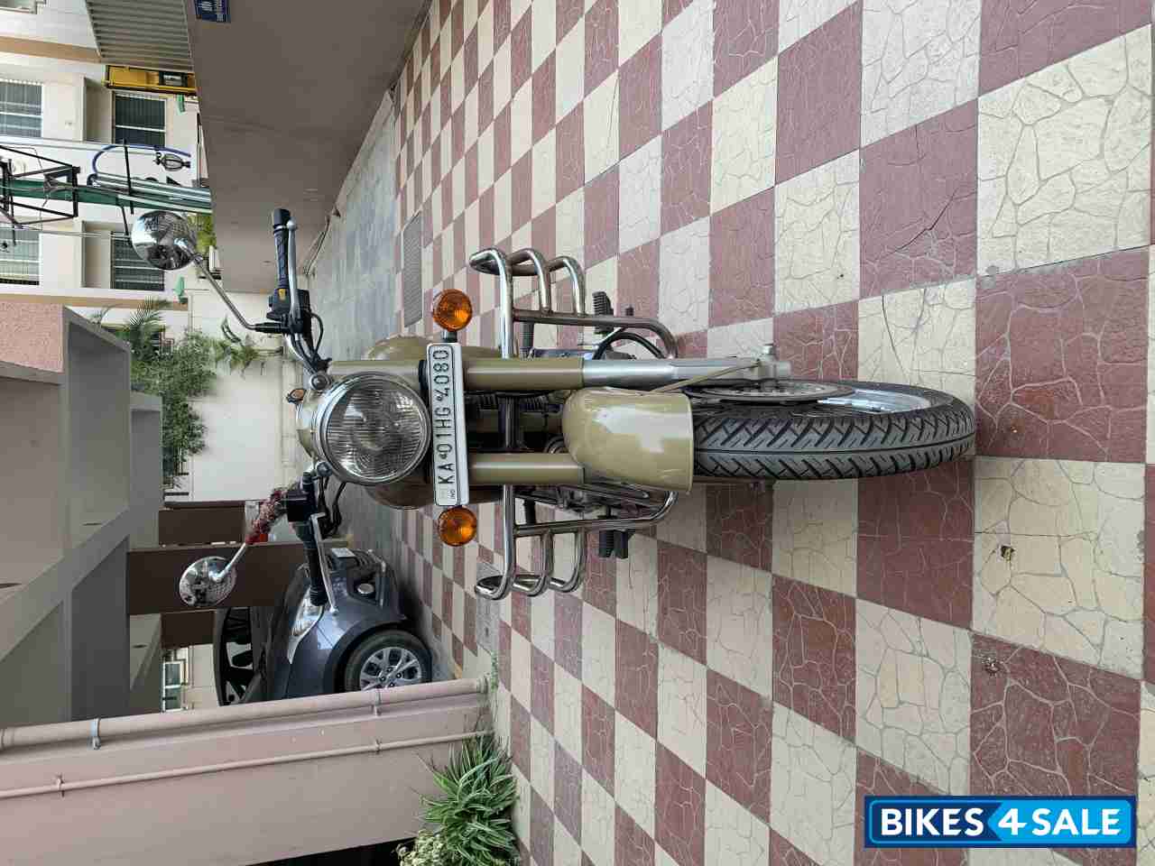 Royal Enfield Classic Desert Storm