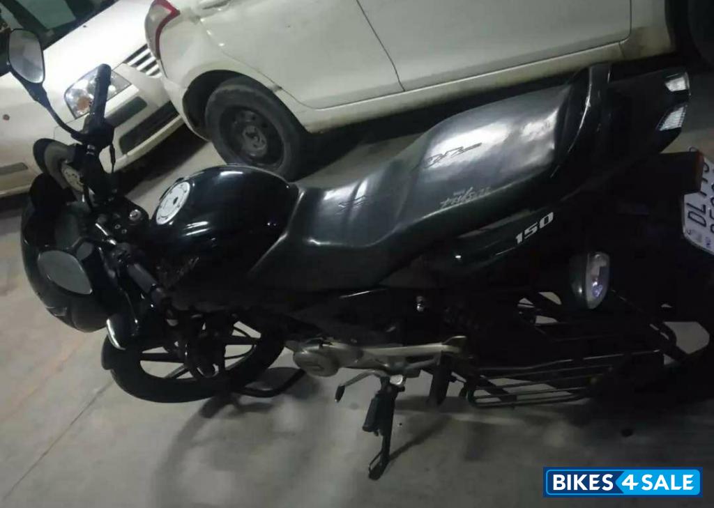 Black Bajaj Pulsar 150 DTSi