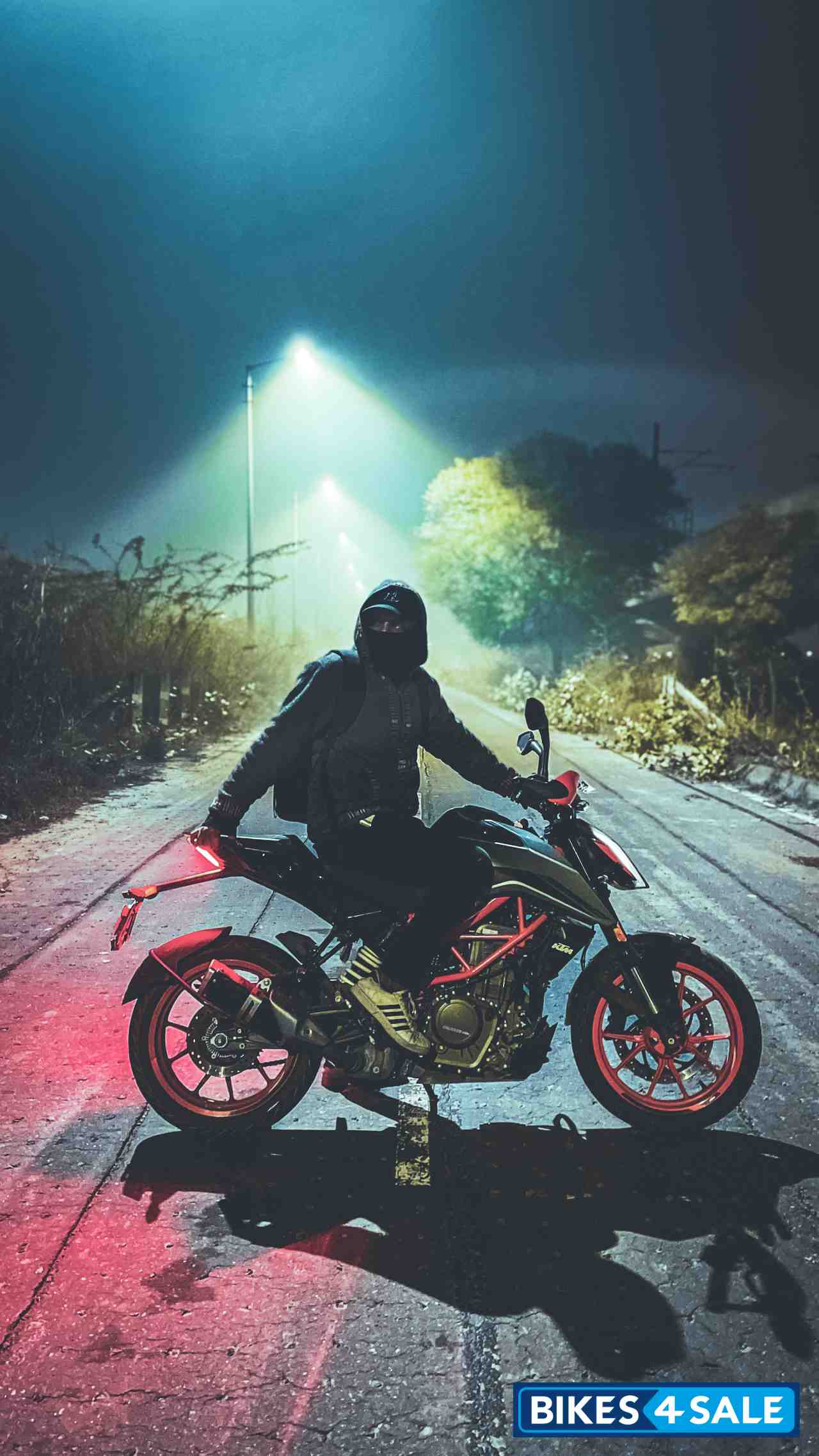 Grey Black KTM Duke 390 BS6