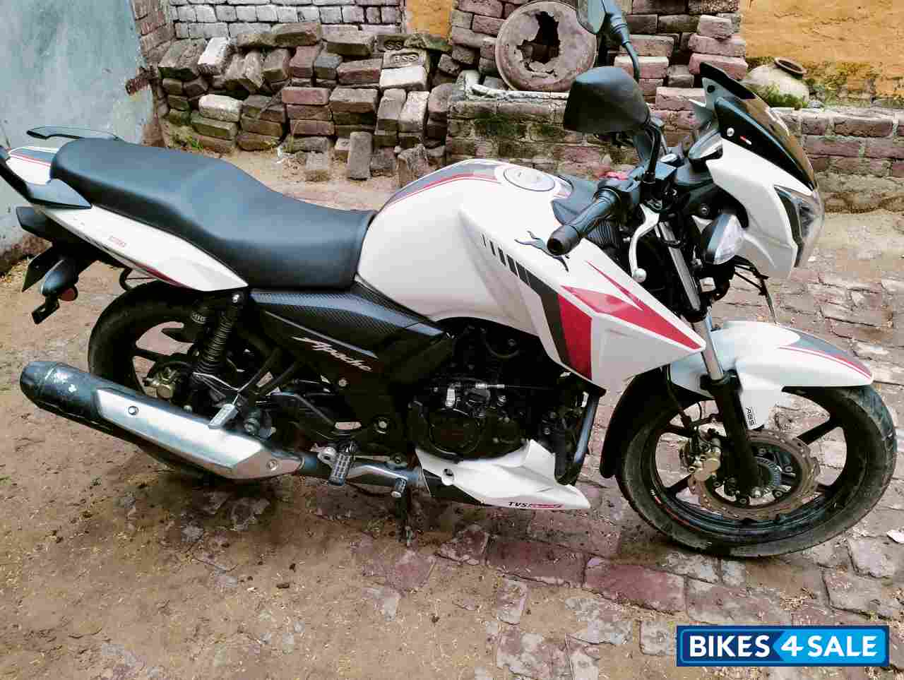 TVS Apache RTR 160