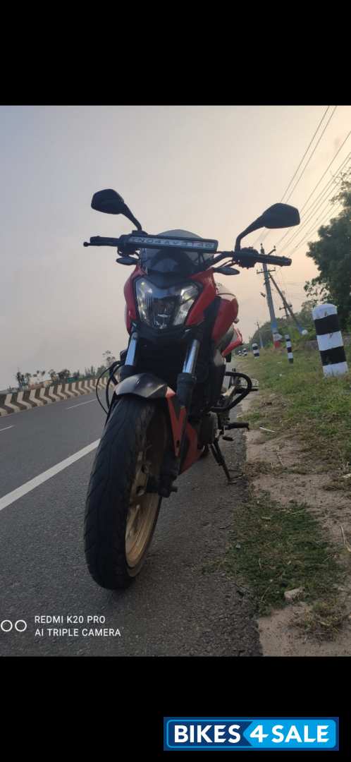 Red Bajaj Dominar 400 Disc Red Bajaj Dominar 400 Disc