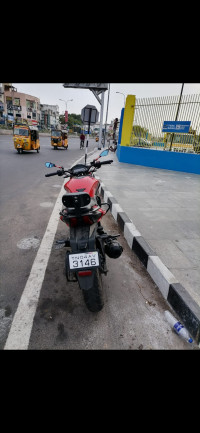 Red Bajaj Dominar 400 Disc