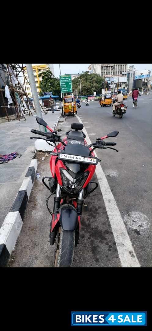 Red Bajaj Dominar 400 Disc Red Bajaj Dominar 400 Disc