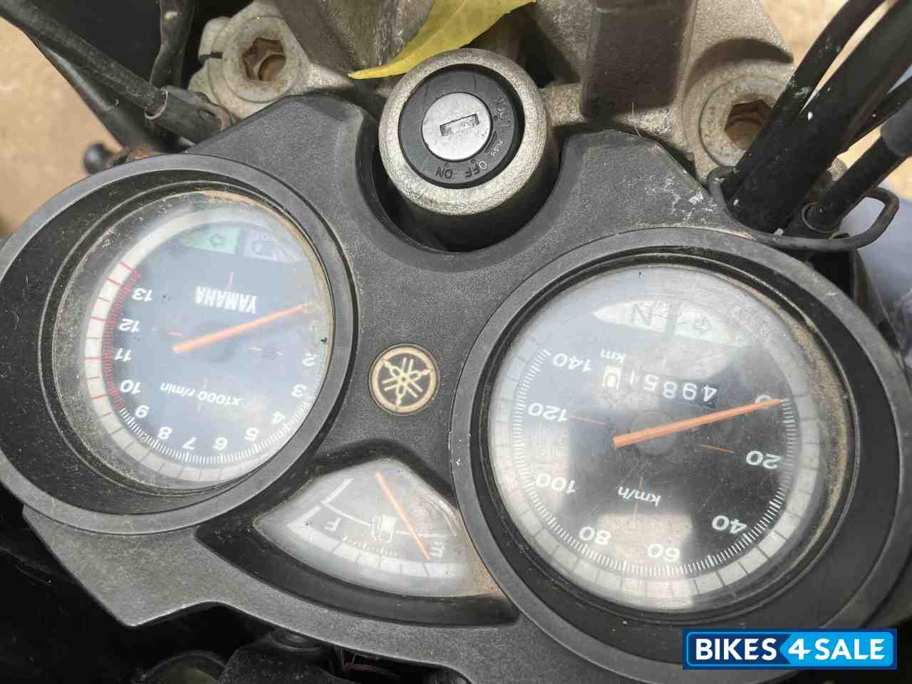 Red And Black Yamaha SS125