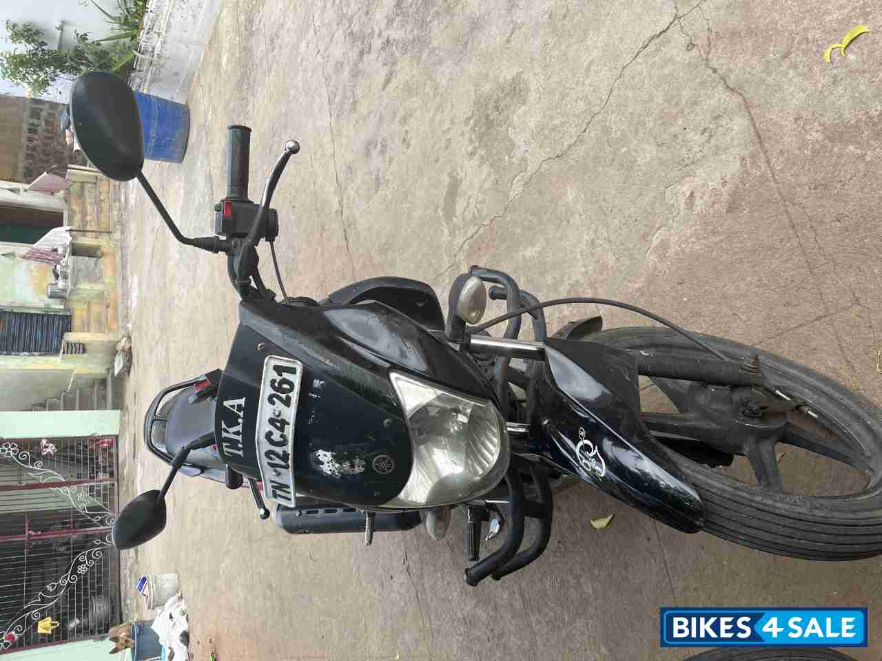 Red And Black Yamaha SS125