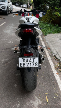 White Triumph Street Triple