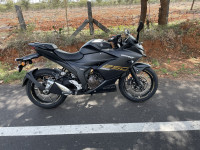 Matte Black Suzuki Gixxer SF BS6