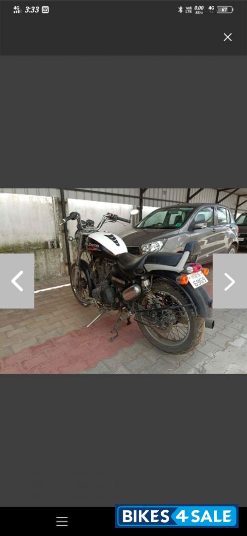 Black Royal Enfield Thunderbird 350