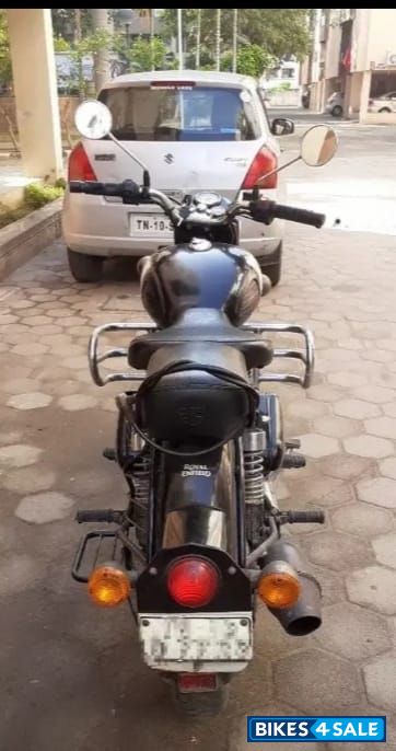Black Royal Enfield Bullet Standard 350