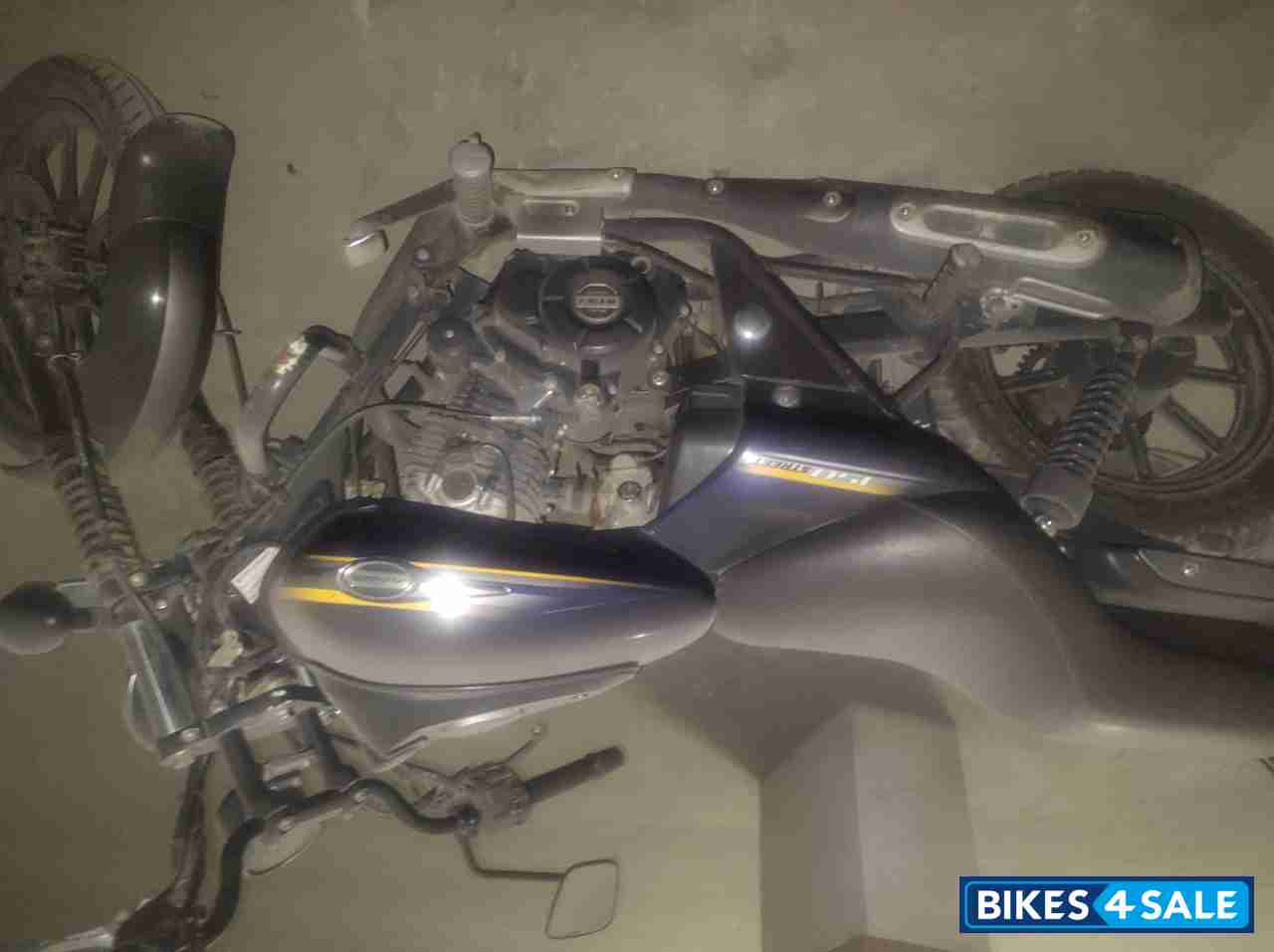 Bajaj Avenger Street 150