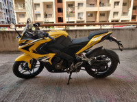 Bajaj Pulsar RS 200 ABS