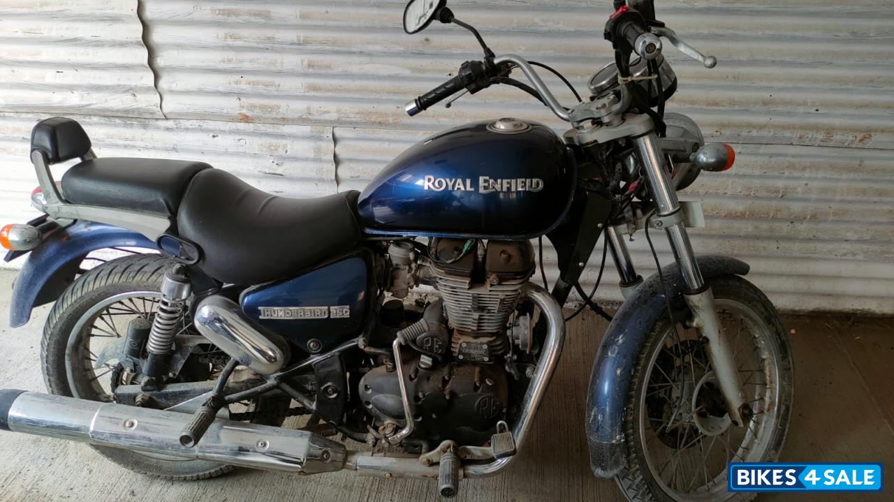 Marine Blue Royal Enfield Thunderbird