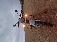 Royal Enfield Classic 350 2021