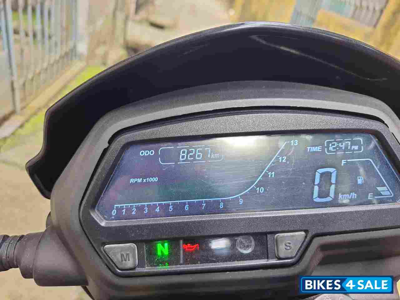 Canyon Red Bajaj Dominar 250