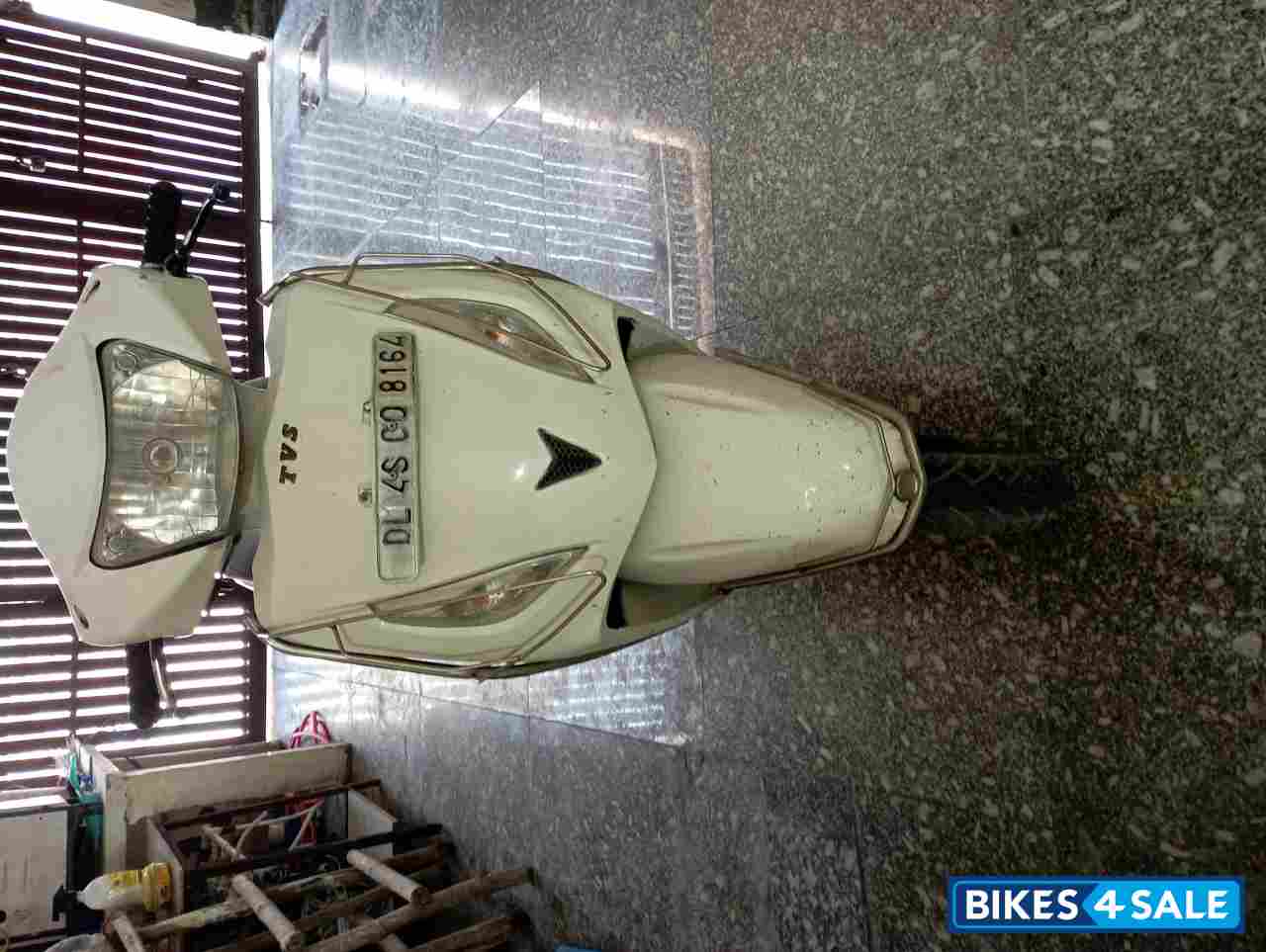 White TVS Jupiter White TVS Jupiter