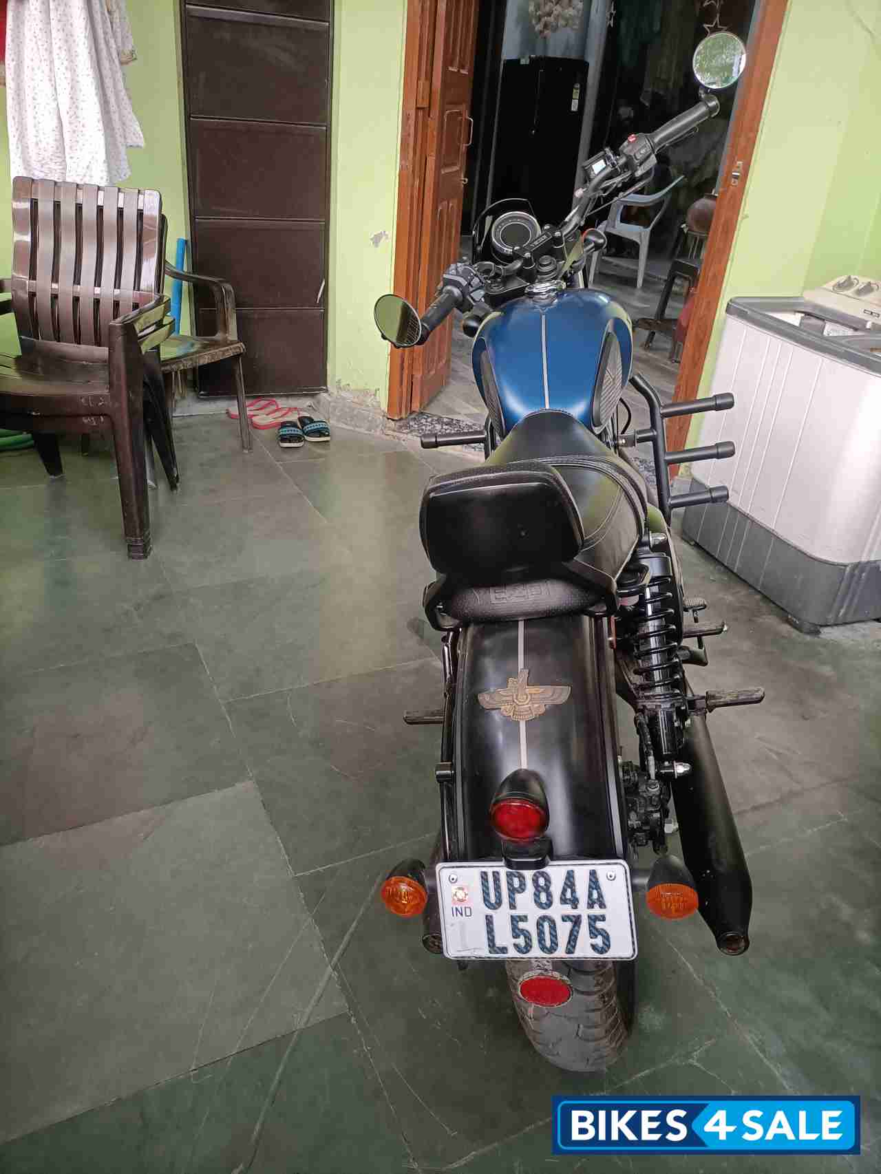 Yezdi Roadster Steel blue