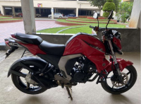 Red Yamaha FZ FI V2