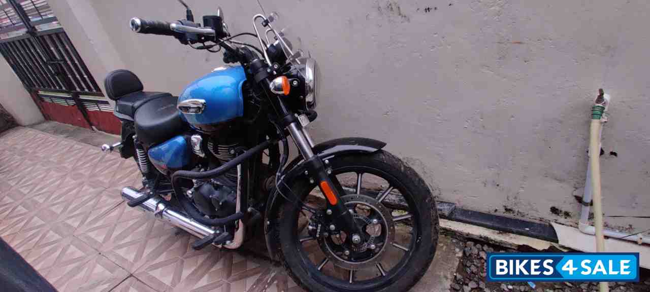 Royal Enfield Meteor 350 Supernova