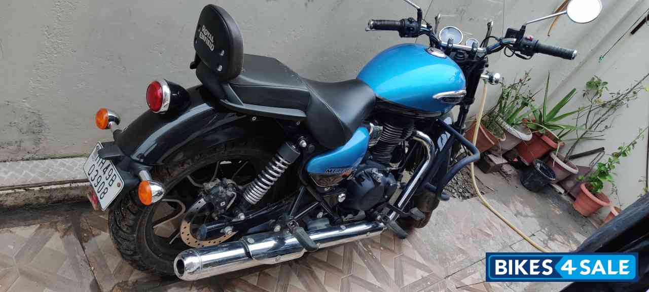 Royal Enfield Meteor 350 Supernova