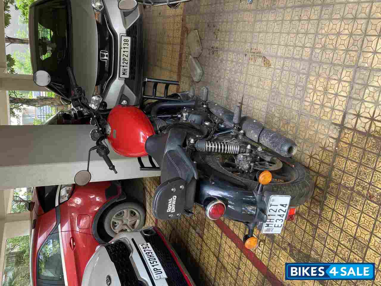 Red Royal Enfield Meteor 350 Fireball